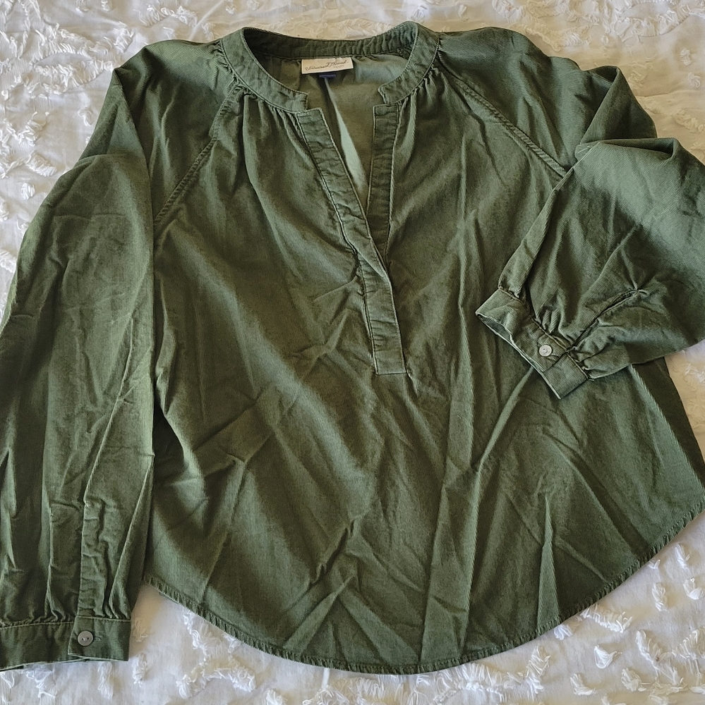 Green corduroy long sleeve top